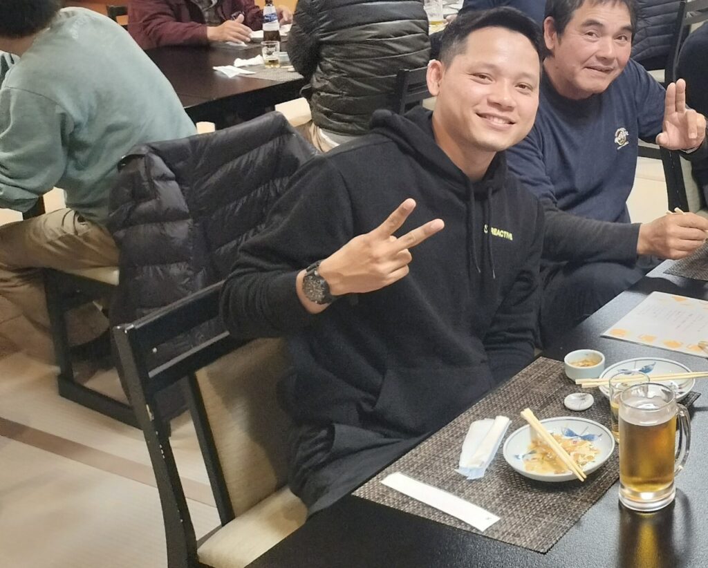 Lao động Việt tại Nhật Tết dương được giám đốc công ty mời đi ăn